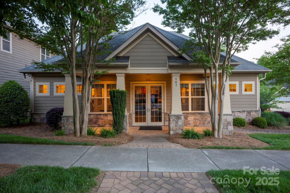 142 Aztec Cir Mooresville, NC 28117