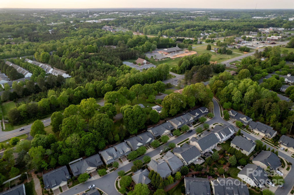142 Aztec Cir Mooresville, NC 28117