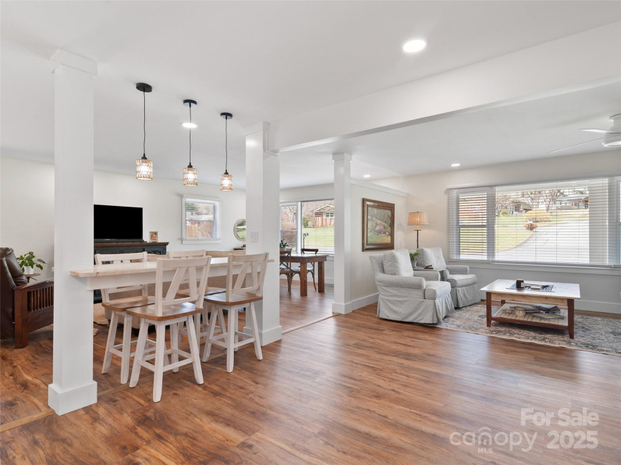 90 Broad St Waynesville, NC 28786