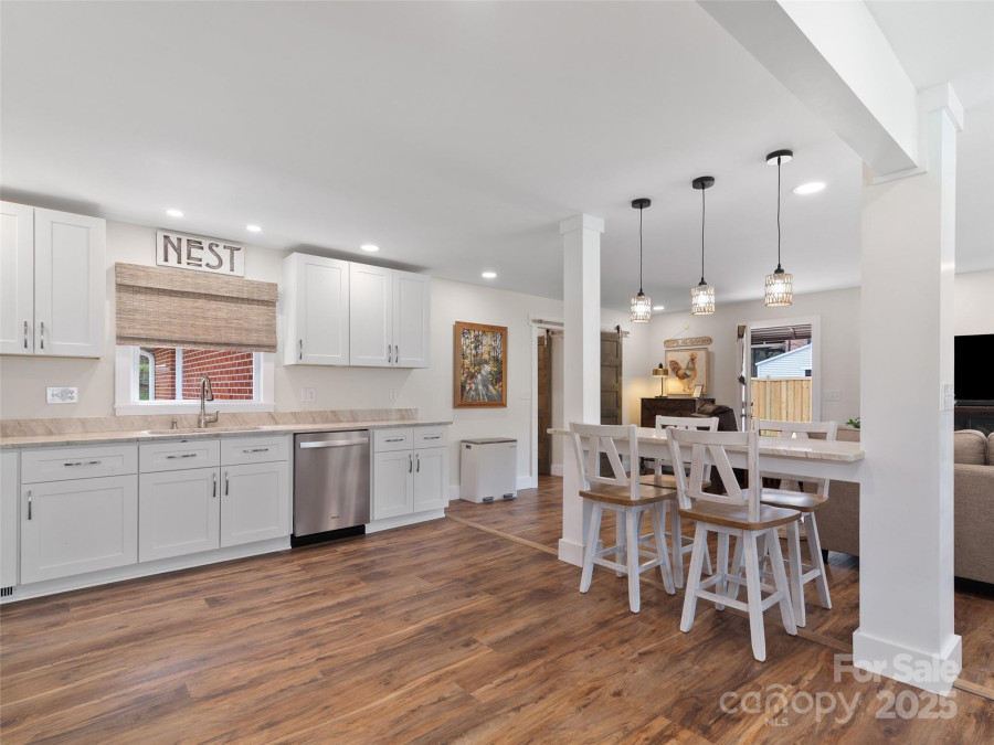 90 Broad St Waynesville, NC 28786