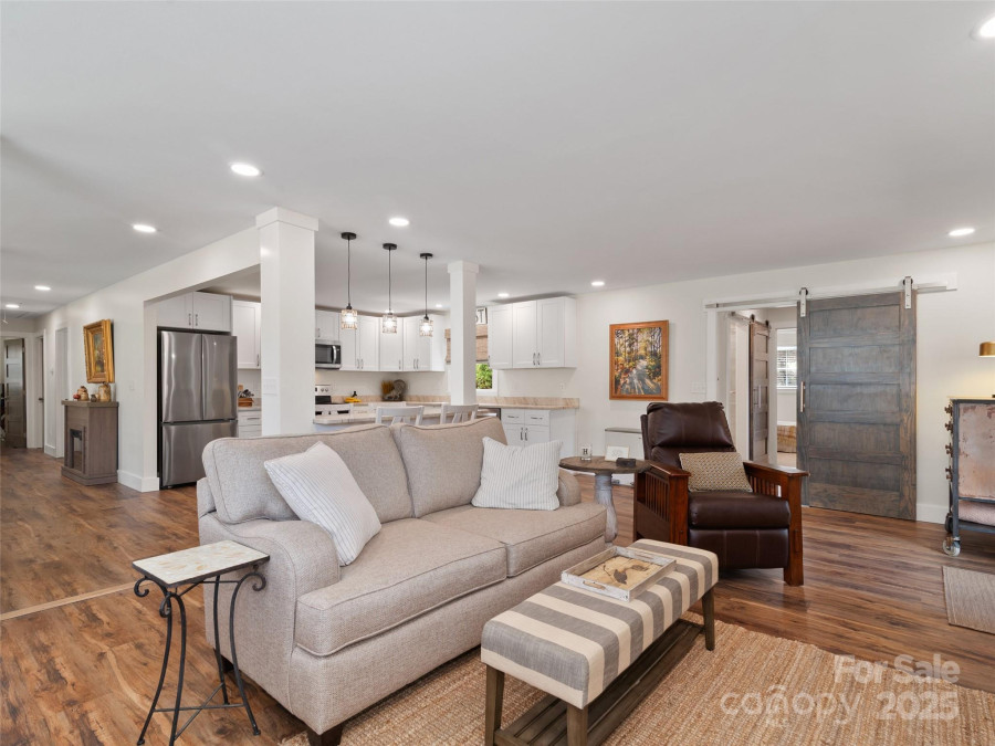 90 Broad St Waynesville, NC 28786
