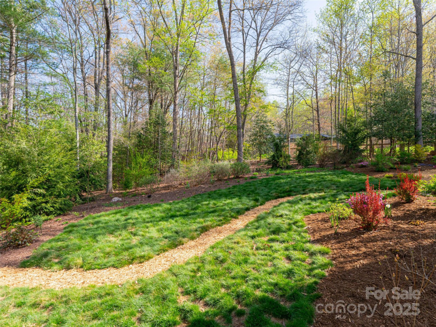12 Summersweet Ln Asheville, NC 28803