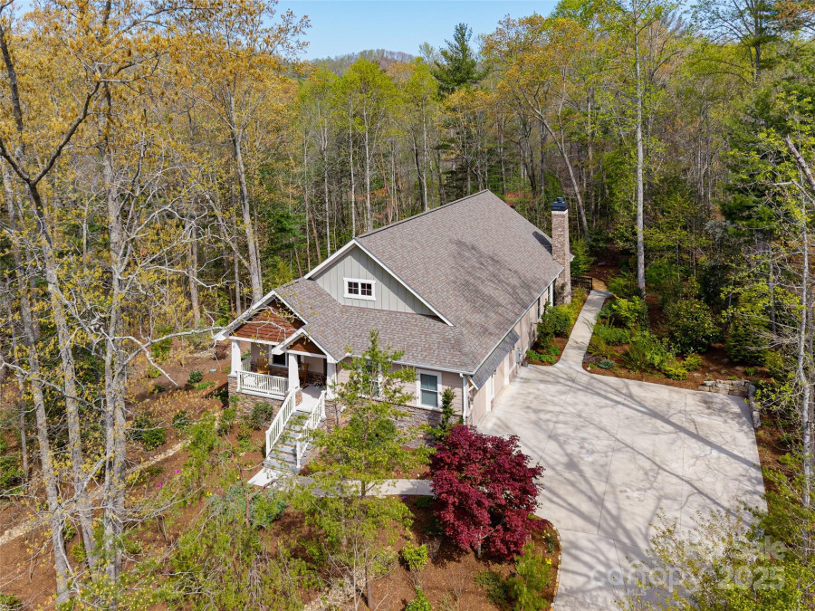 12 Summersweet Ln Asheville, NC 28803