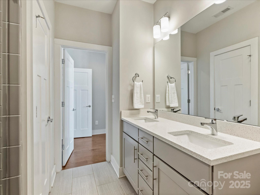 520 Sedgefield Park Dr Charlotte, NC 28203