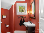 18 Ozark Spring Ln Asheville, NC 28805