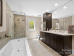 18 Ozark Spring Ln Asheville, NC 28805