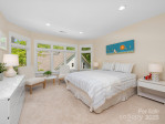 18 Ozark Spring Ln Asheville, NC 28805