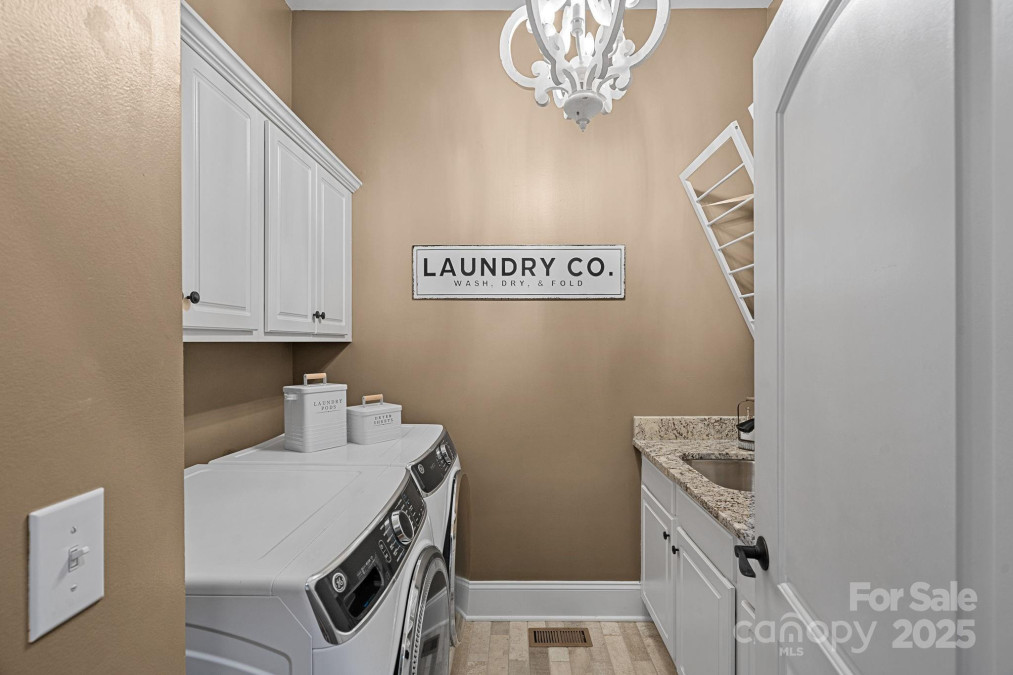 1102 Anniston Pl Wesley Chapel, NC 28079