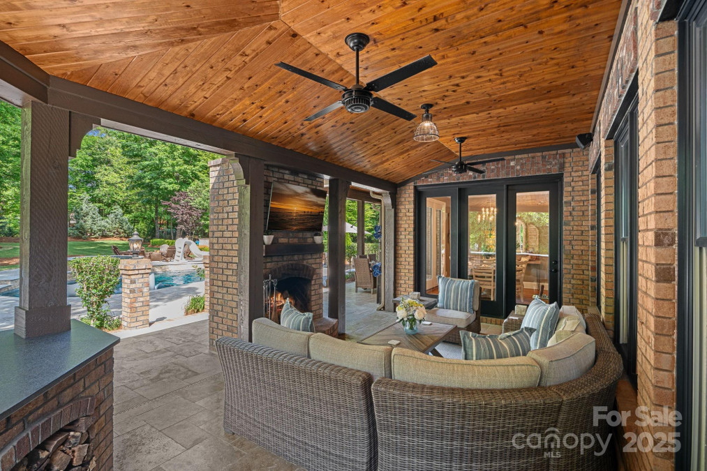 1102 Anniston Pl Wesley Chapel, NC 28079
