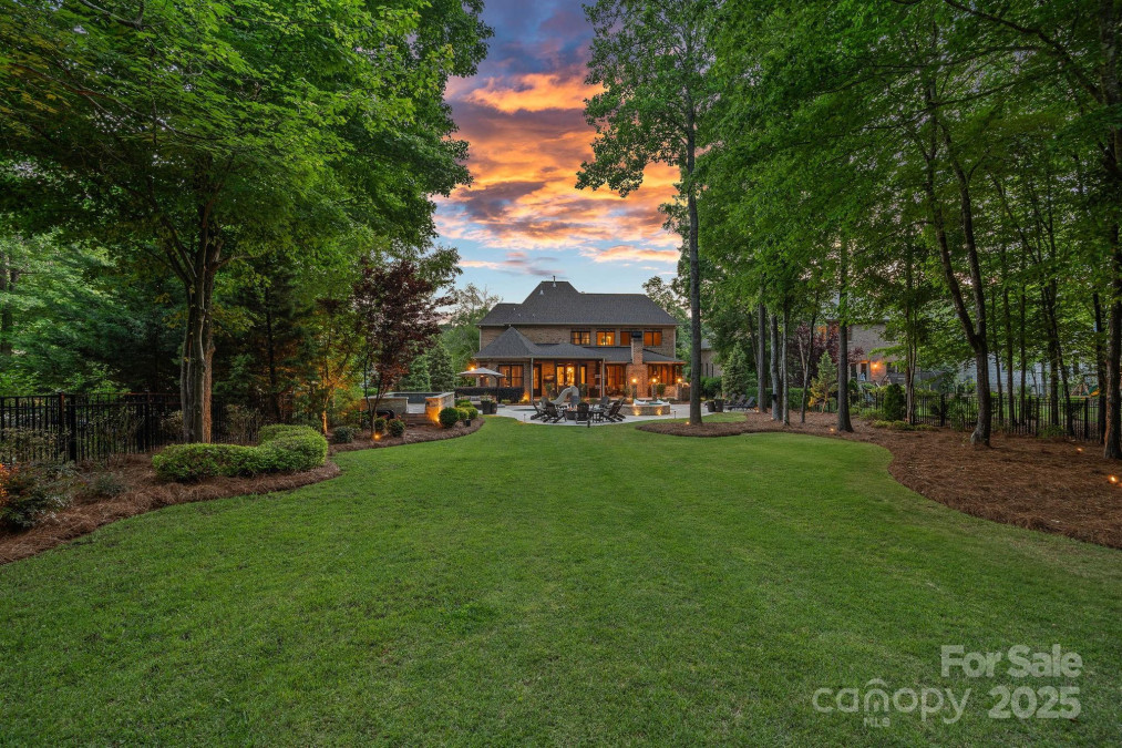 1102 Anniston Pl Wesley Chapel, NC 28079