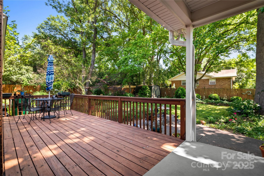 2100 Stonewood Dr Charlotte, NC 28210