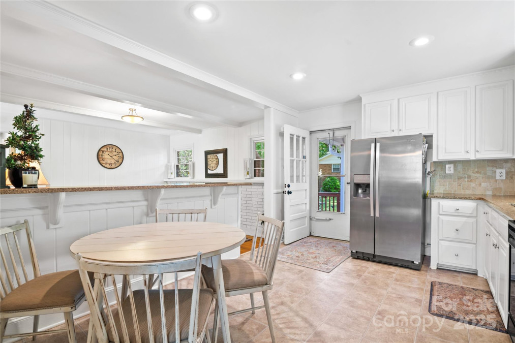 2100 Stonewood Dr Charlotte, NC 28210