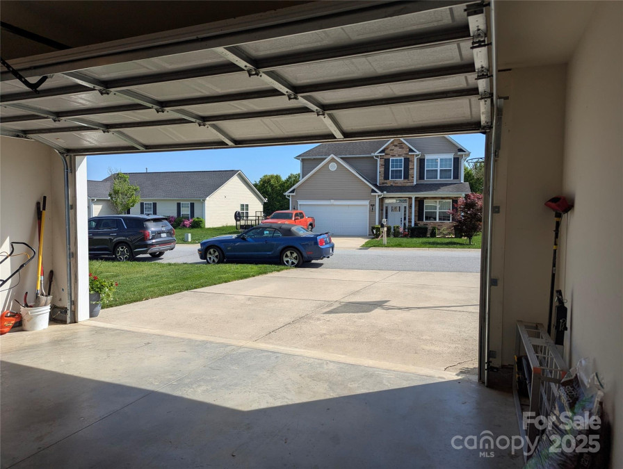 163 Swift Creek Rd Fletcher, NC 28732
