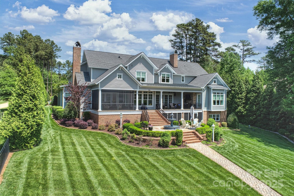 299 Barber Loop Mooresville, NC 28117