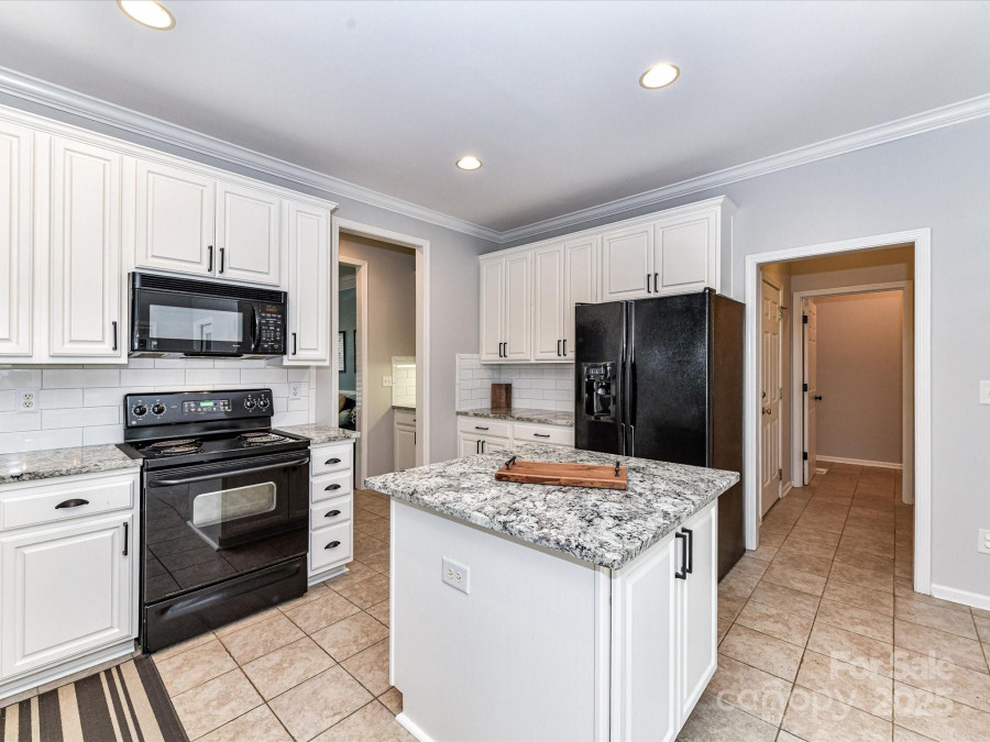 6005 Abergele Ln Matthews, NC 28104