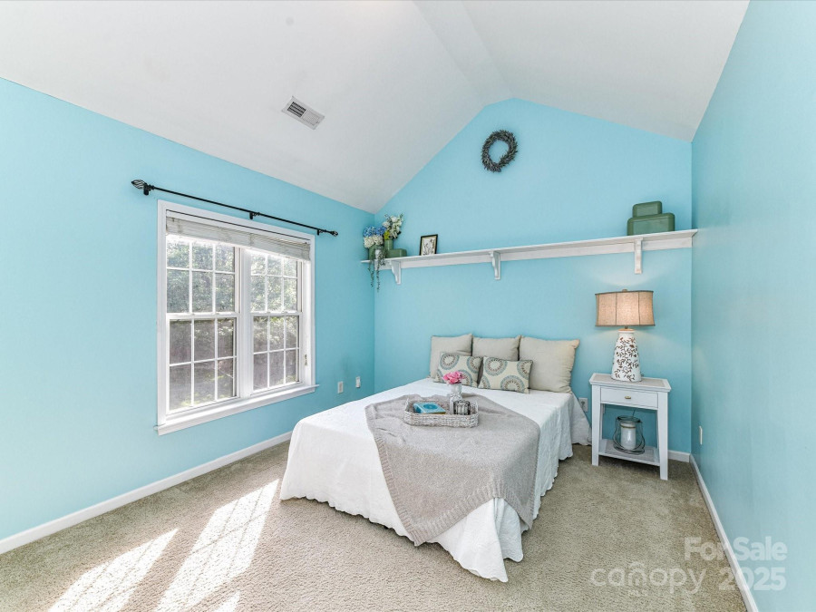 6005 Abergele Ln Matthews, NC 28104