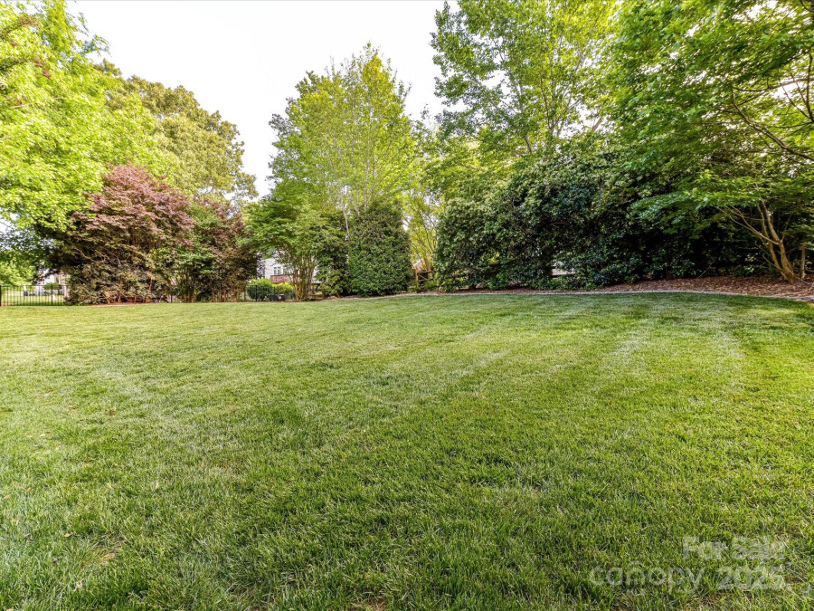 6005 Abergele Ln Matthews, NC 28104