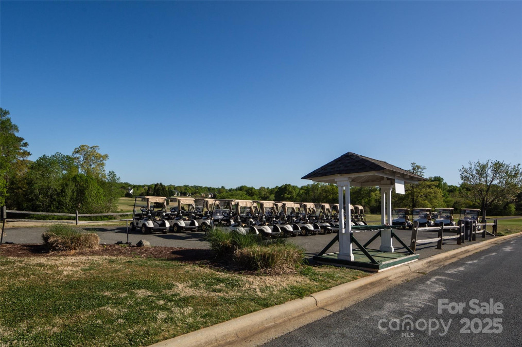 6005 Abergele Ln Matthews, NC 28104