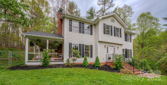 13 Hampton Ln Weaverville, NC 28787