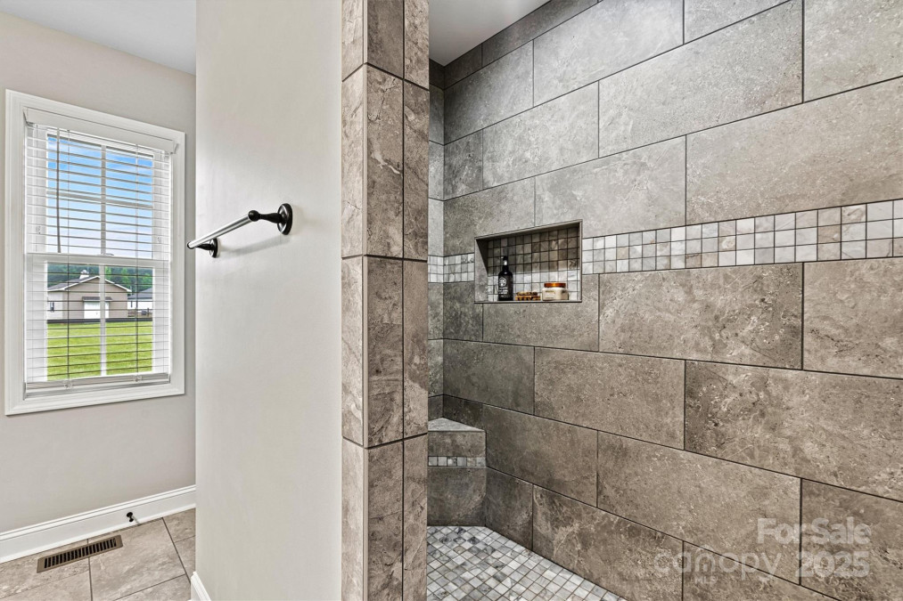 3615 Kimber Ln Sherrills Ford, NC 28673