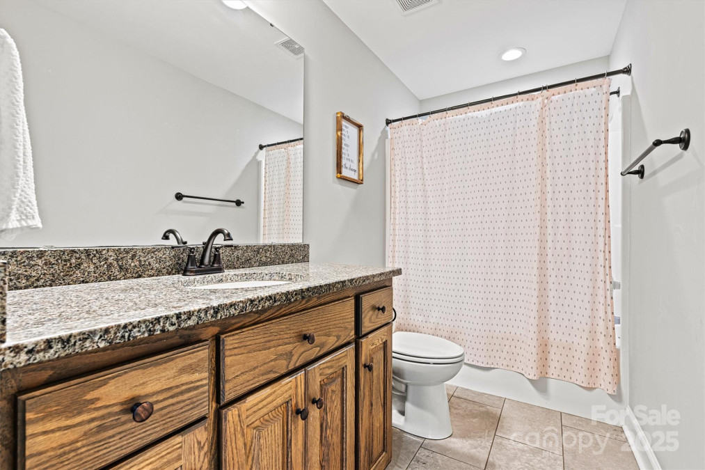 3615 Kimber Ln Sherrills Ford, NC 28673