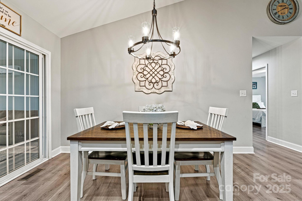 3615 Kimber Ln Sherrills Ford, NC 28673