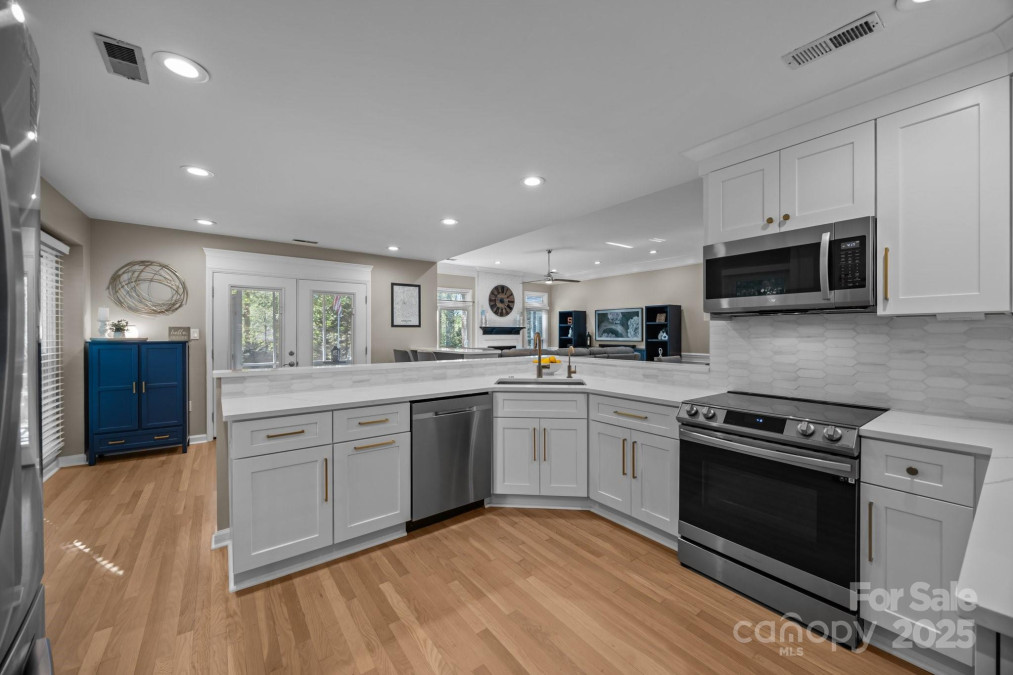 10009 Lattice Ct Charlotte, NC 28269