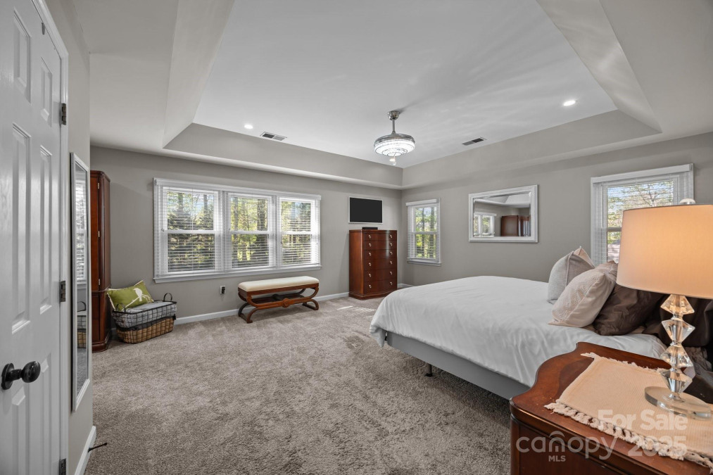 10009 Lattice Ct Charlotte, NC 28269