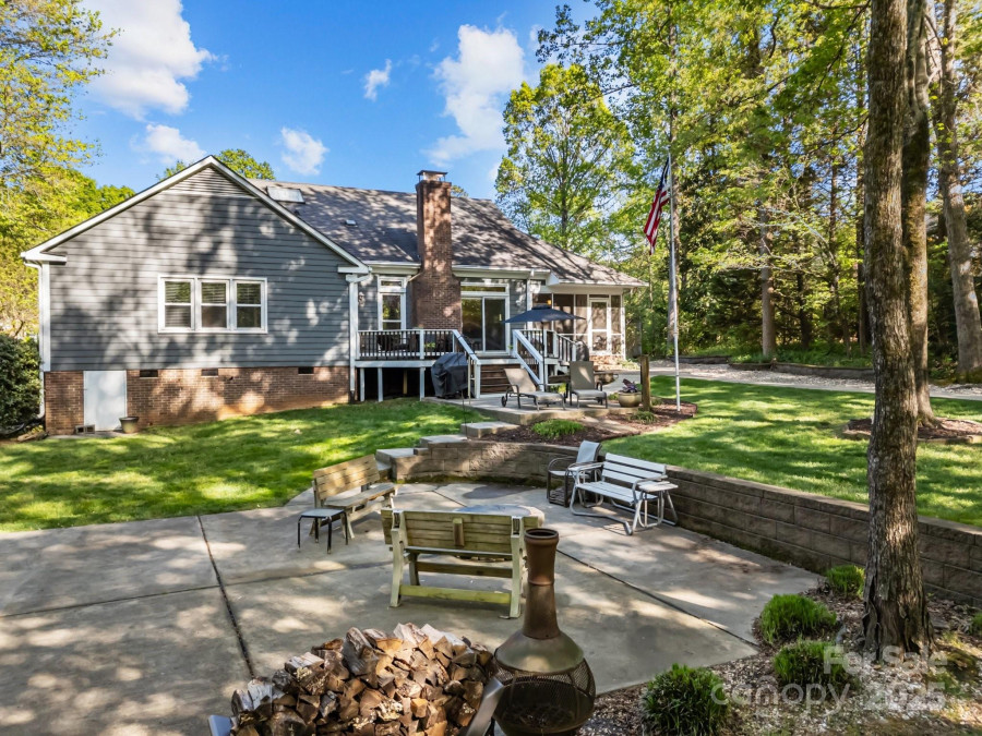10009 Lattice Ct Charlotte, NC 28269