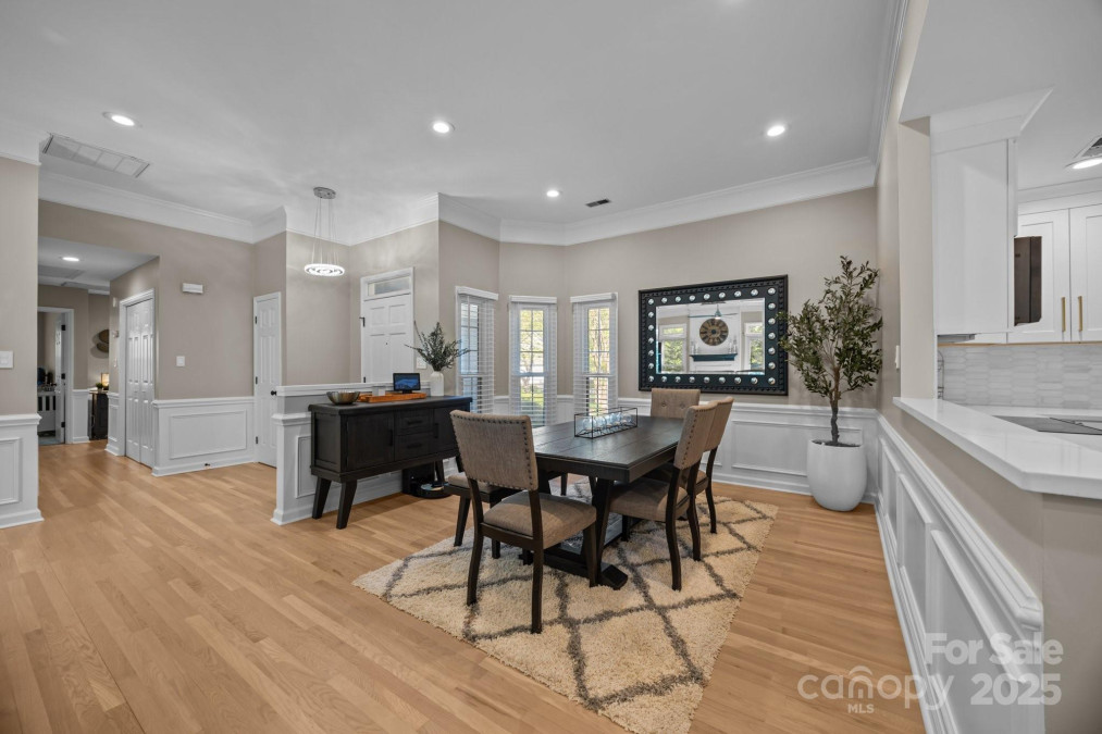 10009 Lattice Ct Charlotte, NC 28269