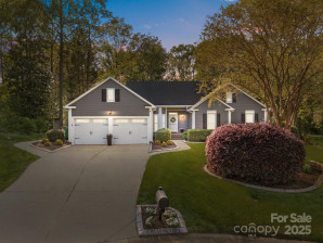 10009 Lattice Ct Charlotte, NC 28269