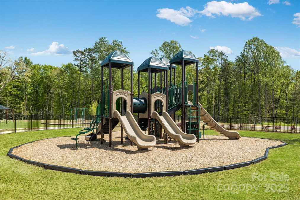 1530 Cottage Creek Dr Bessemer City, NC 28016