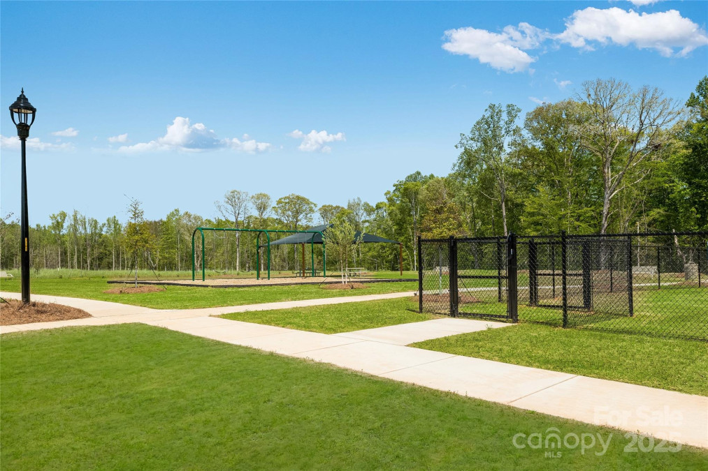 1530 Cottage Creek Dr Bessemer City, NC 28016