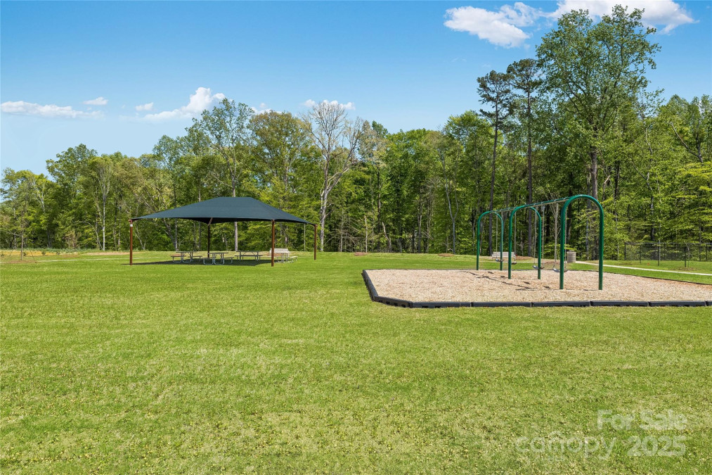 1530 Cottage Creek Dr Bessemer City, NC 28016
