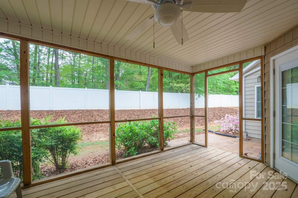 2646 Olivers Cross Rd Newton, NC 28658