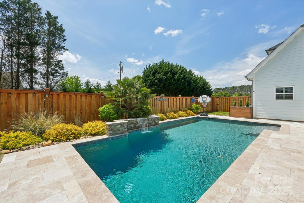 959 Robinson Rd Gastonia, NC 28056