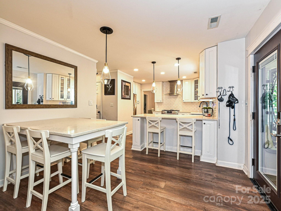 8200 Lansford Rd Charlotte, NC 28277