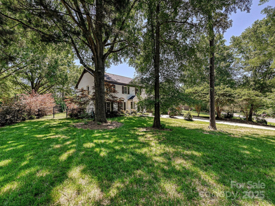 8200 Lansford Rd Charlotte, NC 28277