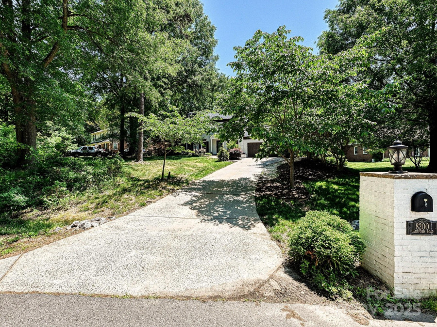 8200 Lansford Rd Charlotte, NC 28277