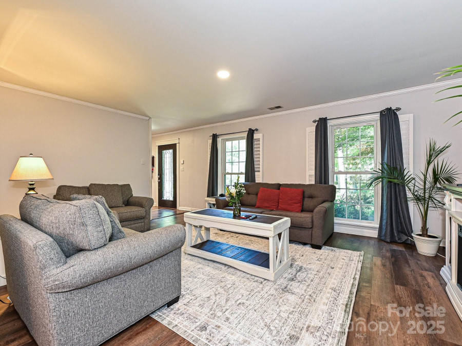8200 Lansford Rd Charlotte, NC 28277