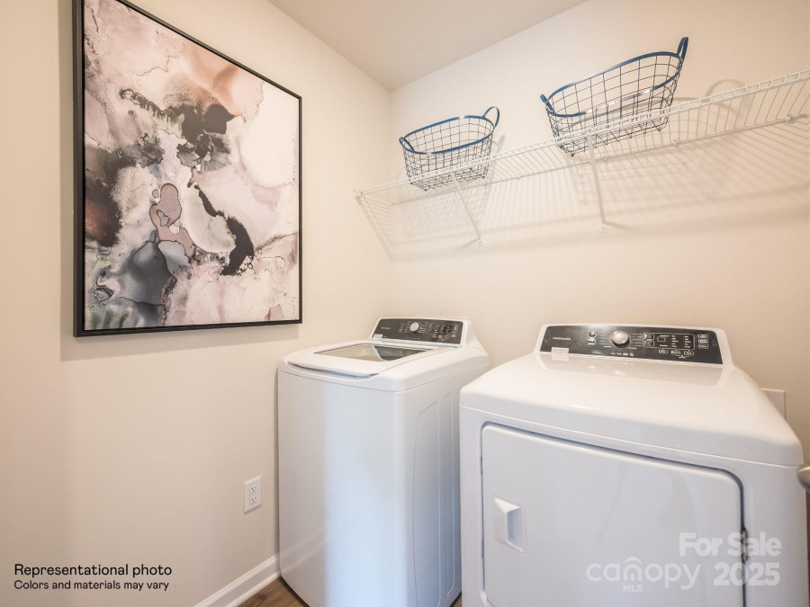 12103 Devon Square Ct Charlotte, NC 28262
