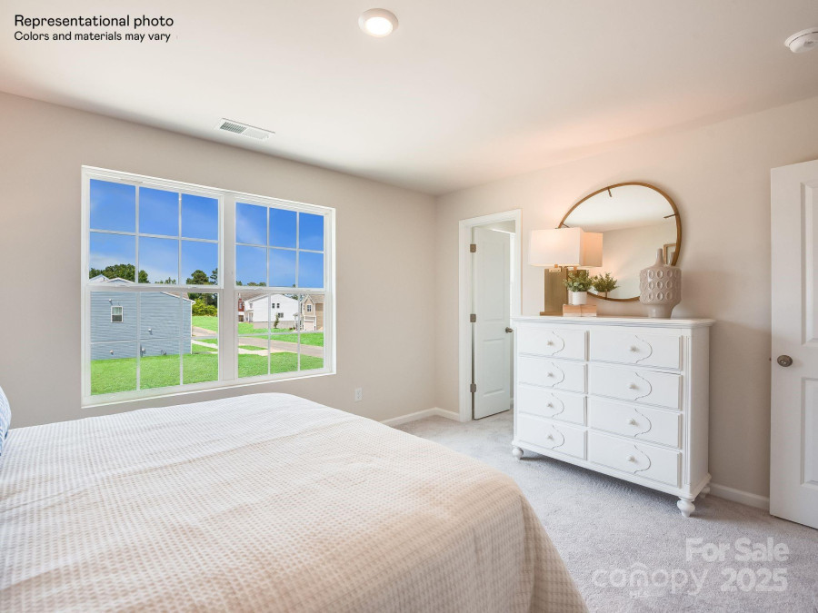 12103 Devon Square Ct Charlotte, NC 28262