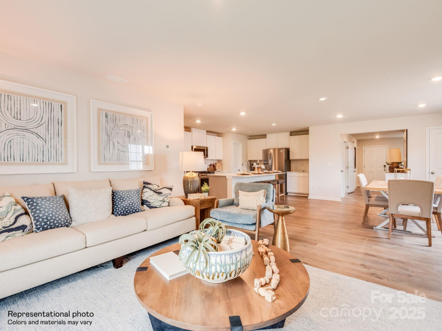 12103 Devon Square Ct Charlotte, NC 28262