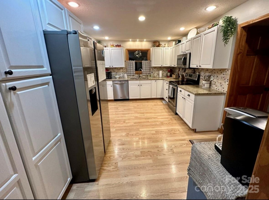 122 Roxboro Ct Mount Gilead, NC 27306