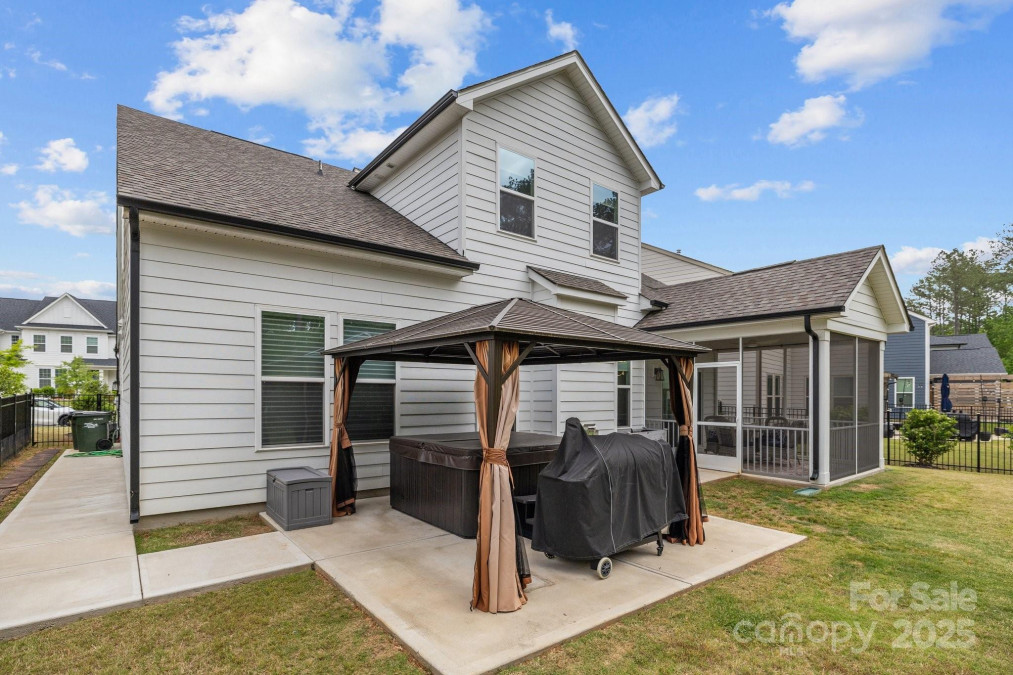 1548 Striped Bass Ln Clover, SC 29710