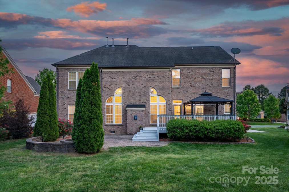 1116 Crooked River Dr Waxhaw, NC 28173