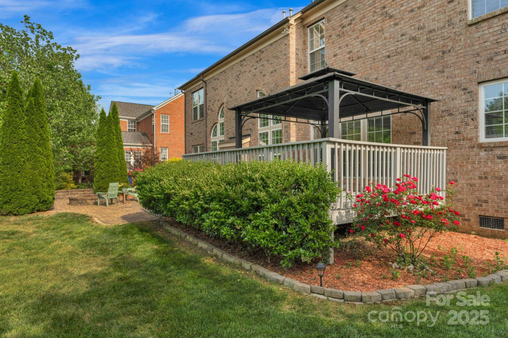 1116 Crooked River Dr Waxhaw, NC 28173