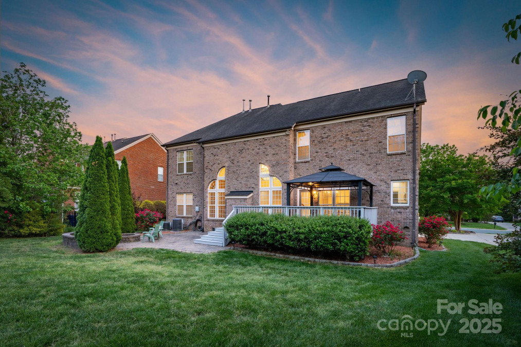 1116 Crooked River Dr Waxhaw, NC 28173