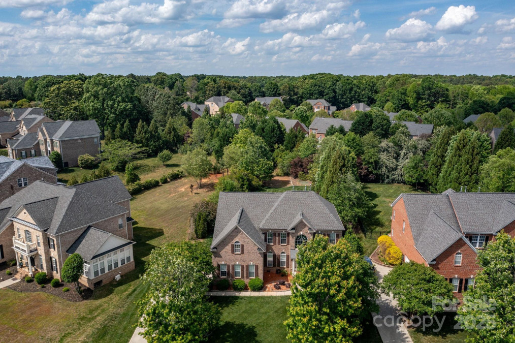 1116 Crooked River Dr Waxhaw, NC 28173
