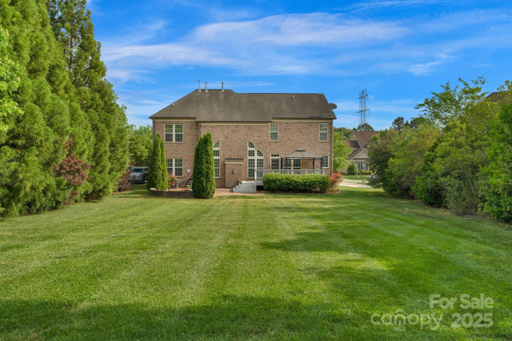 1116 Crooked River Dr Waxhaw, NC 28173